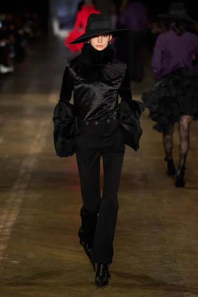 Look 26